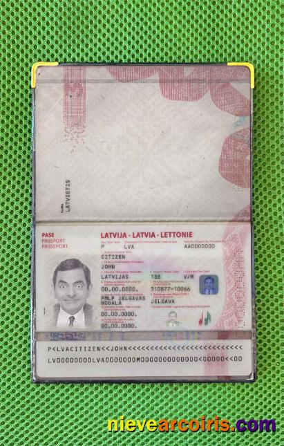 Latvia passport (2015-present) photolook